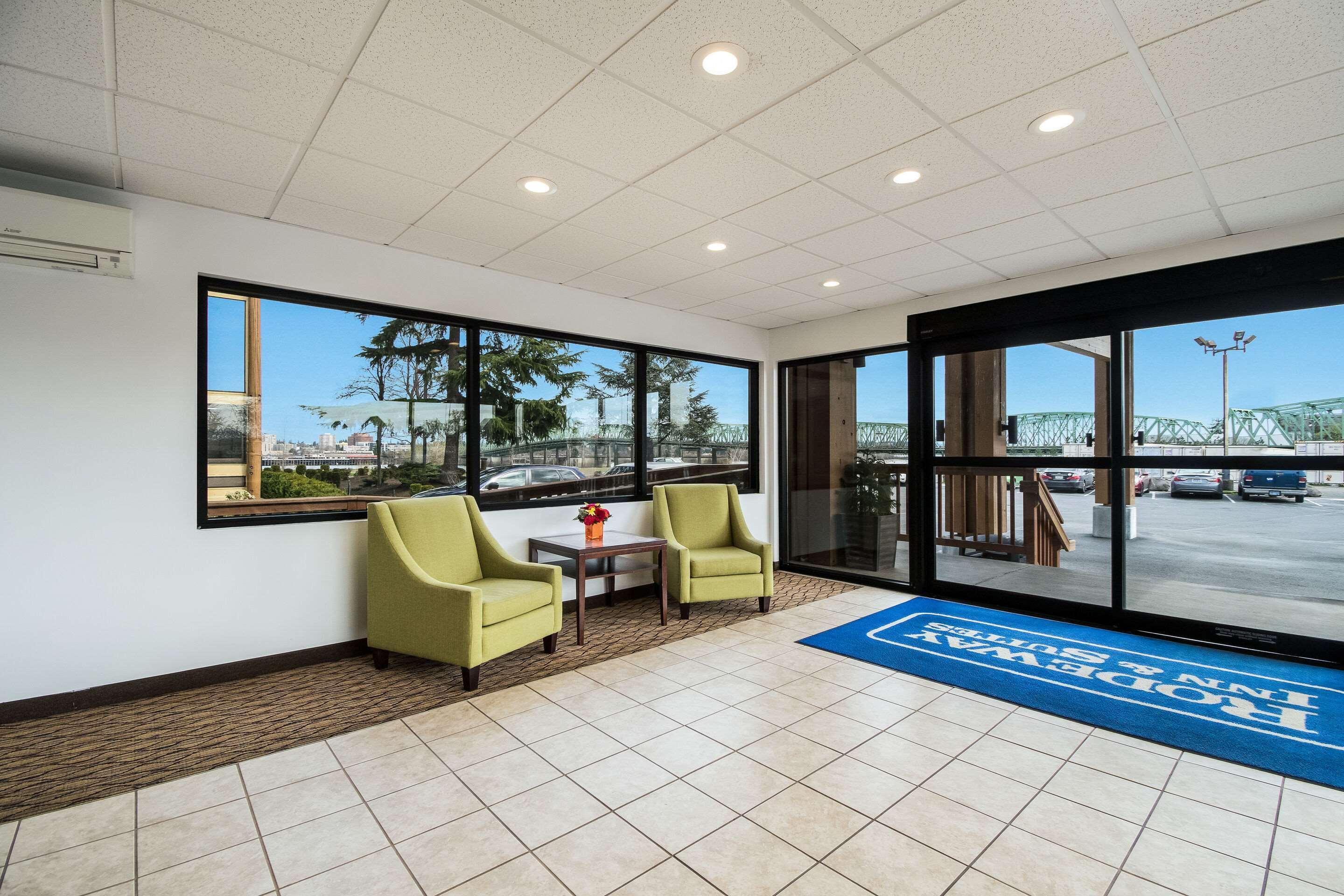 Rodeway Inn & Suites Portland - Jantzen Beach Ngoại thất bức ảnh