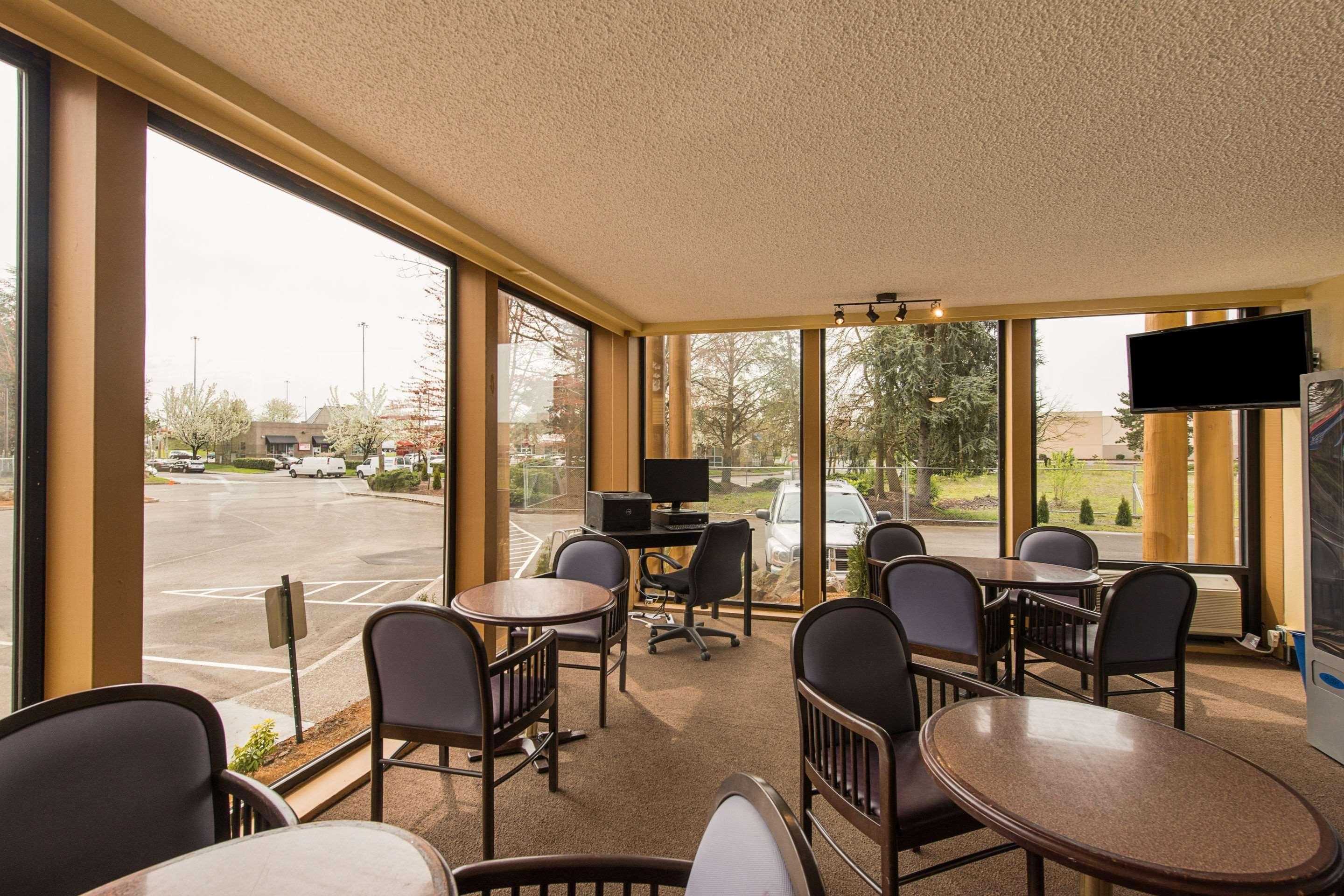 Rodeway Inn & Suites Portland - Jantzen Beach Ngoại thất bức ảnh