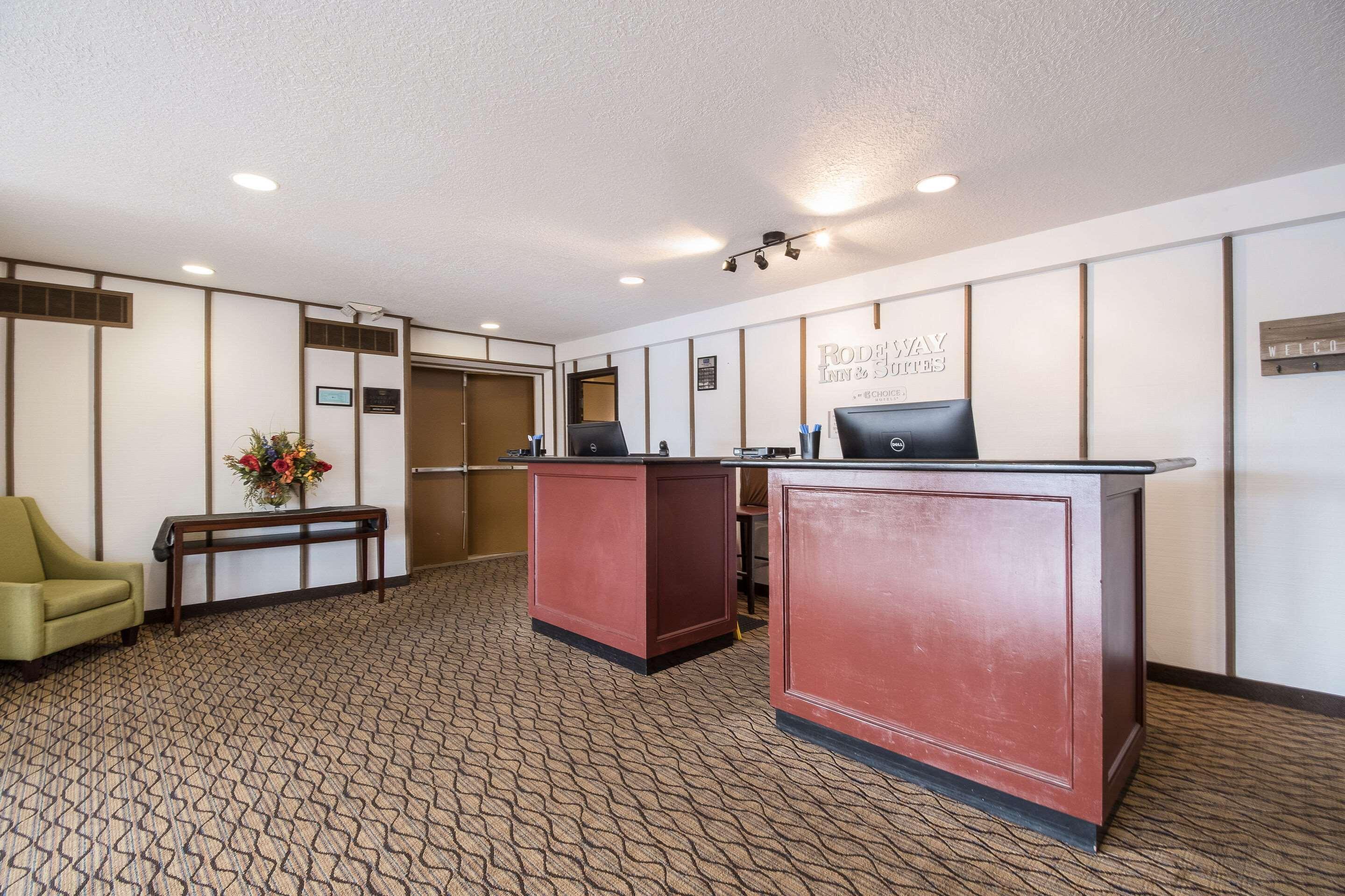 Rodeway Inn & Suites Portland - Jantzen Beach Ngoại thất bức ảnh