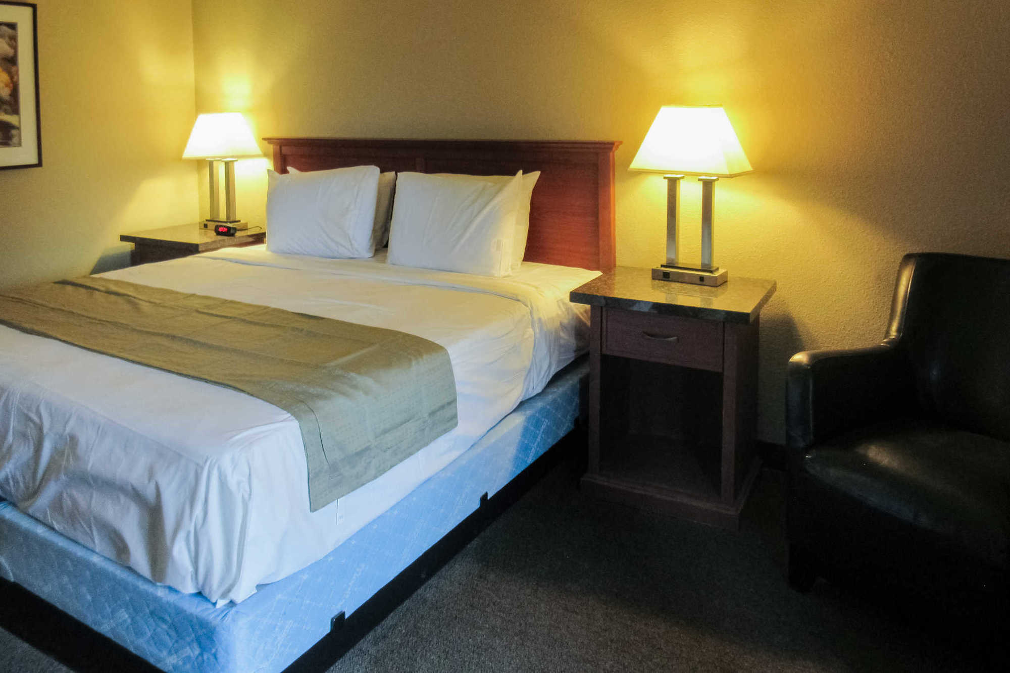 Rodeway Inn & Suites Portland - Jantzen Beach Phòng bức ảnh